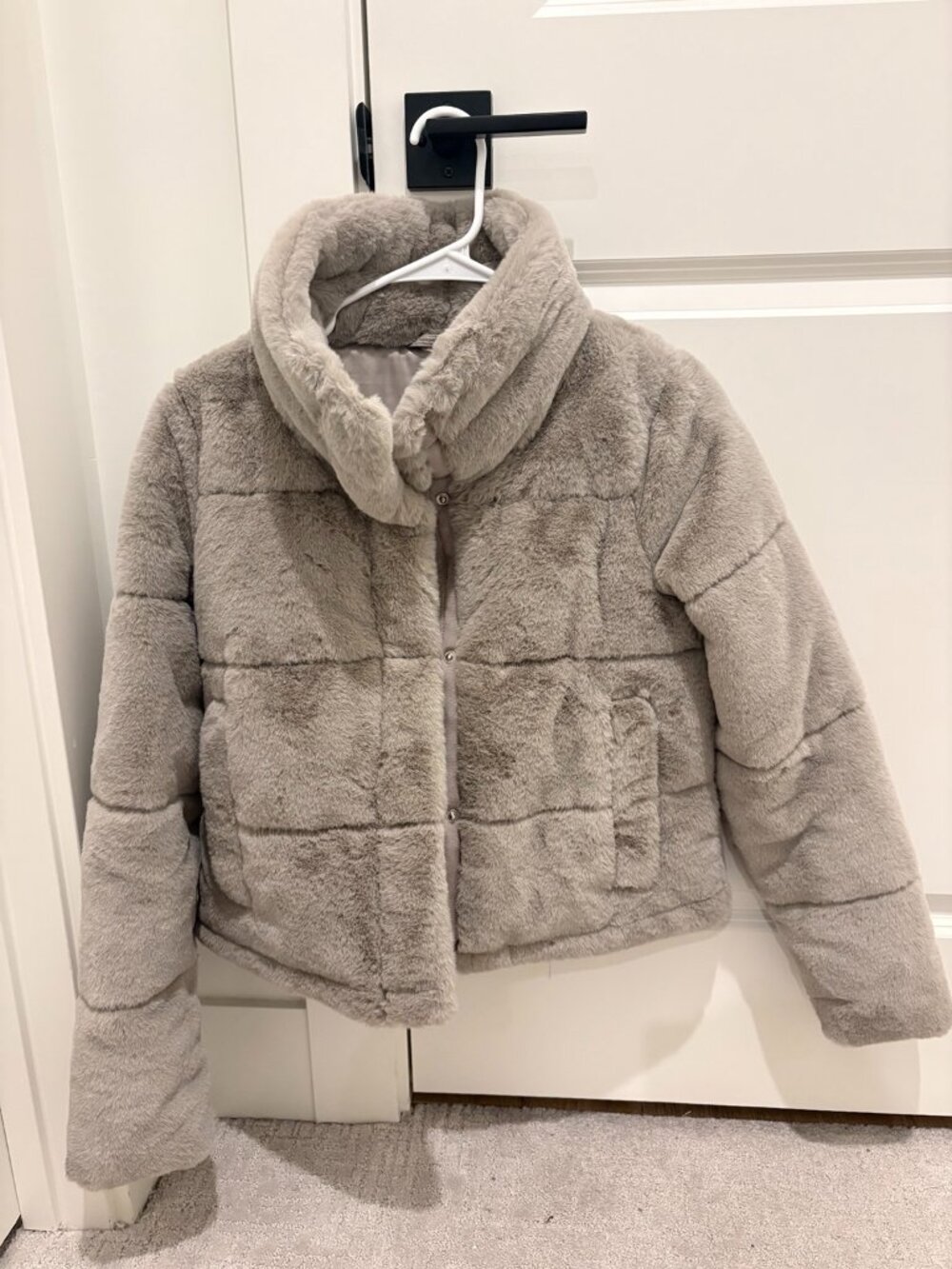 Abercrombie Faux Fur Mini Puffer Jacket Taupe XS